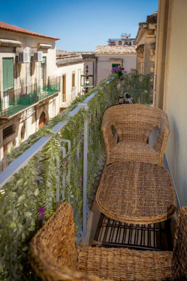 A Marchisa -Noto- Aparthotel Buitenkant foto